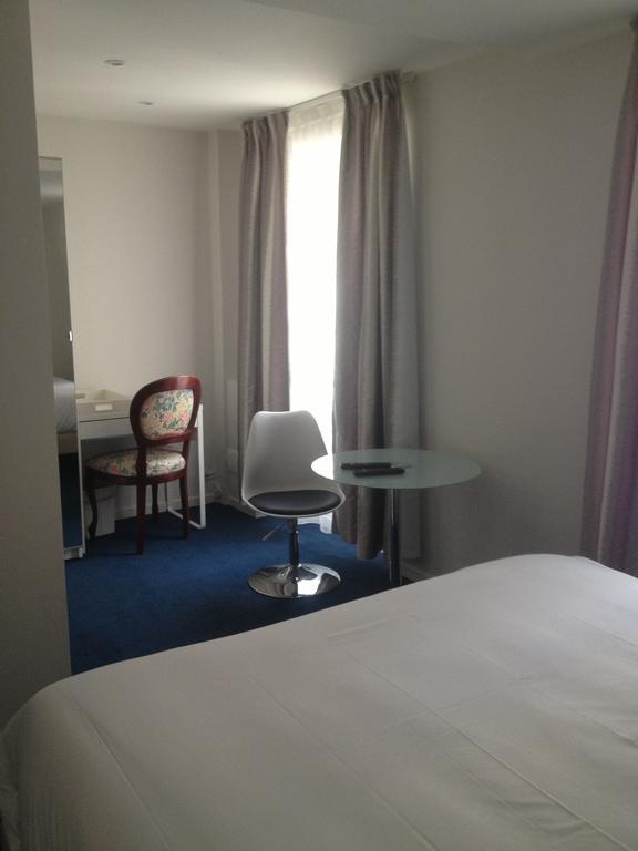 Hotel Savoy Paris Ruang foto